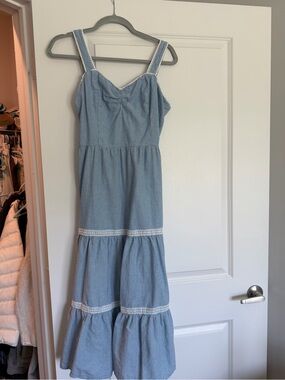 Celebrity Pink Light Blue Tiered Maxi Sundress with Lace Trim